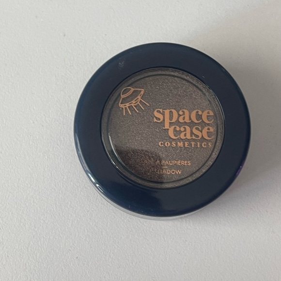Space case eyeshadow- Brand new - Picture 3 of 4